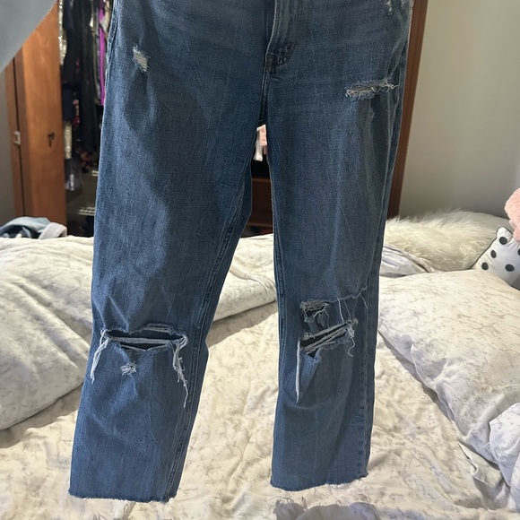 Abercrombie Ankle Jeans - Picture 2 of 4